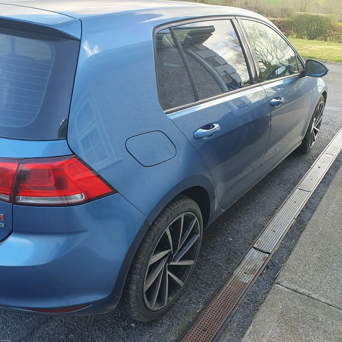 Volkswagen Golf 2013 - Image 1