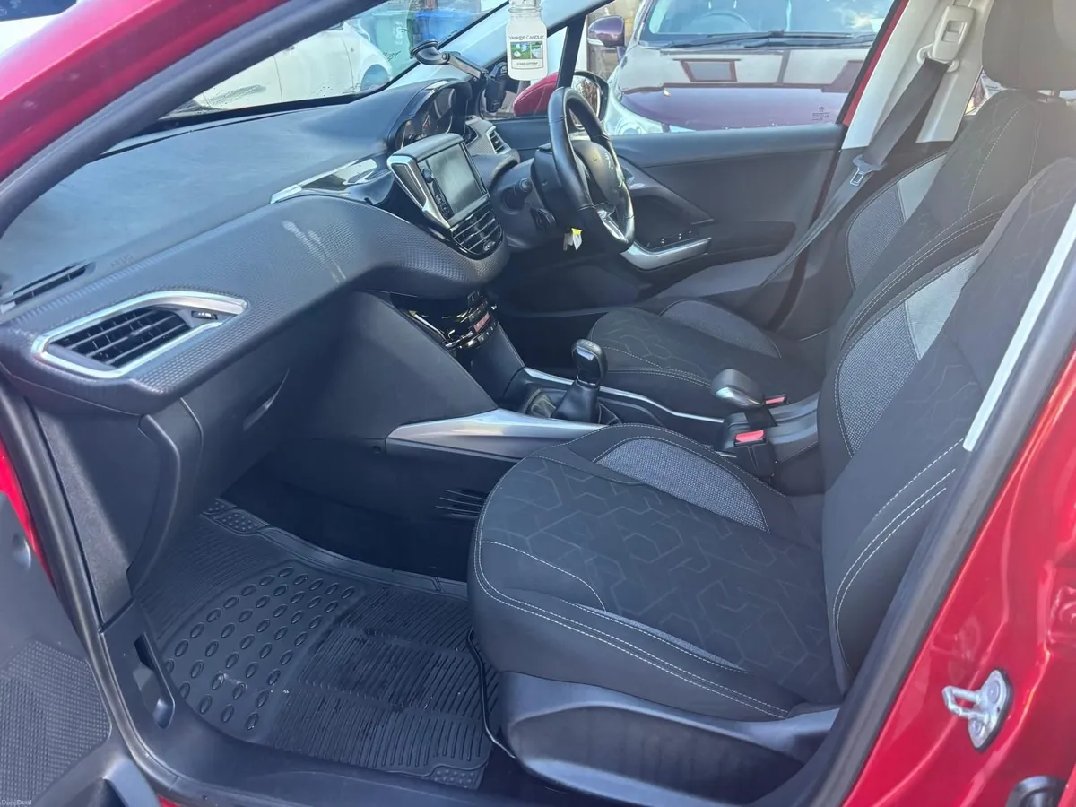 172 Low miles Peugeot 2008 , service history - Image 3