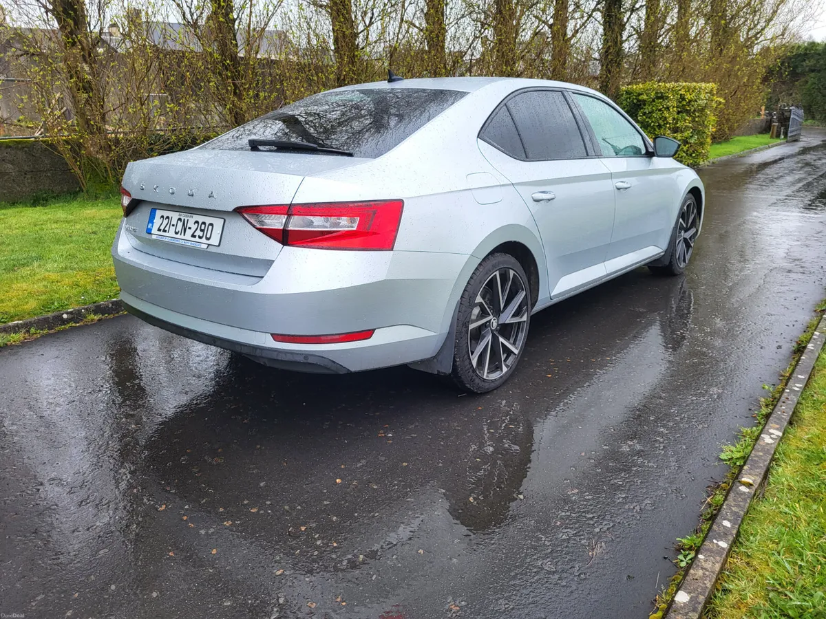2022  Skoda Superb  2.0L DSG . AMBITION - Image 3