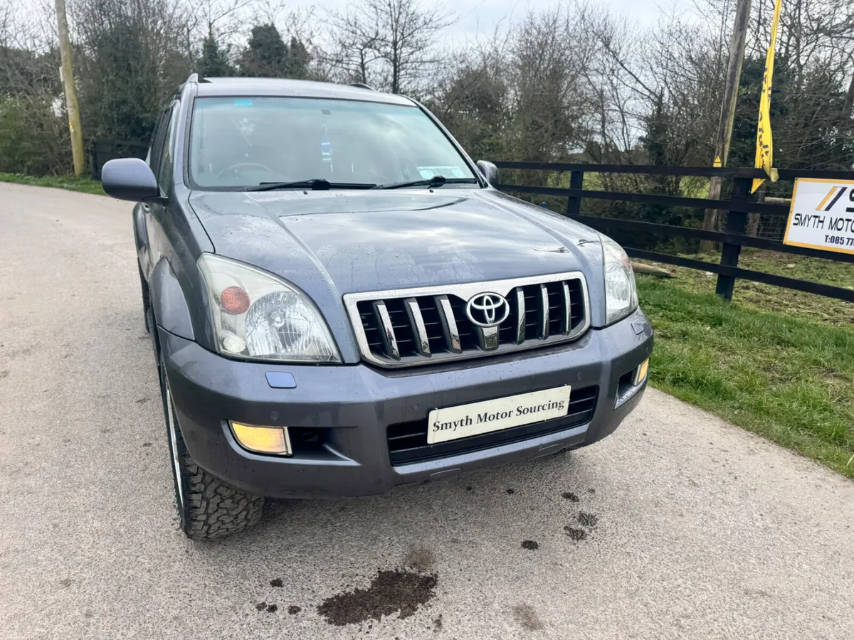 08 Toyota Land Cruiser LC5 on Air 165k****** - Image 3