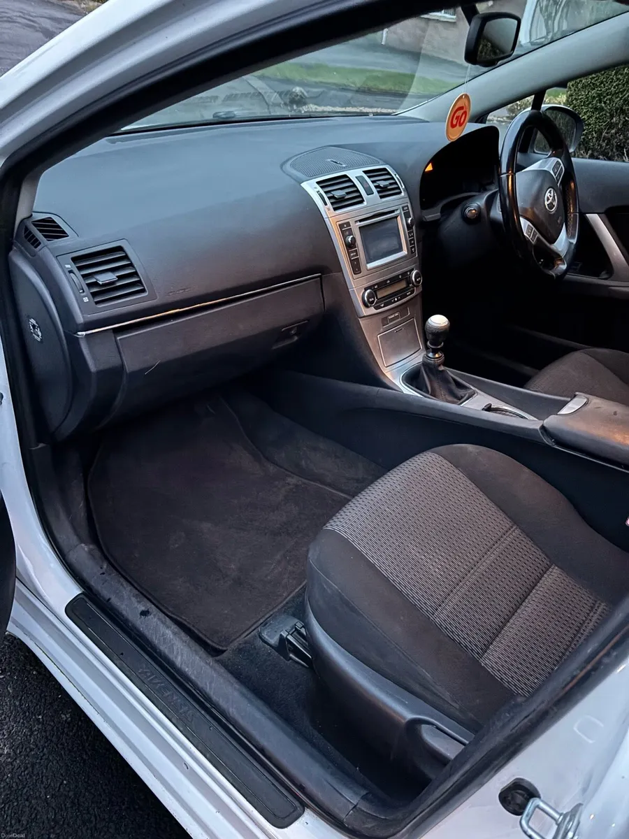 Toyota Avensis 2014 - Image 3