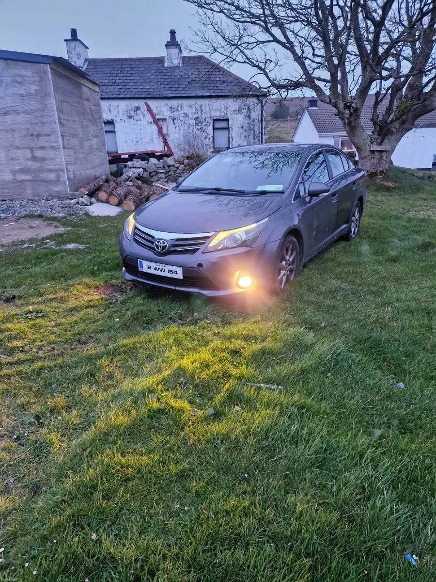 Toyota Avensis 2012 - Image 4