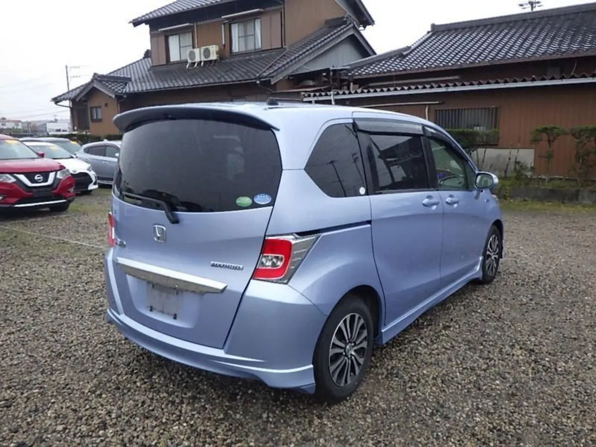 honda freed 2015  Six seater Automatic 8500Euros - Image 2