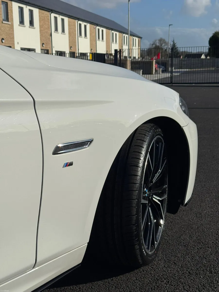 BMW 5-Series 2016 - Image 3