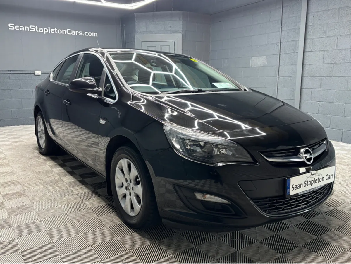 Opel Astra NOTCHBACK SALOON 1.6 CDTI 110PS 4DR - Image 6