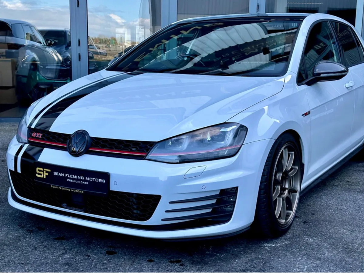 Volkswagen Golf GTI - Image 3