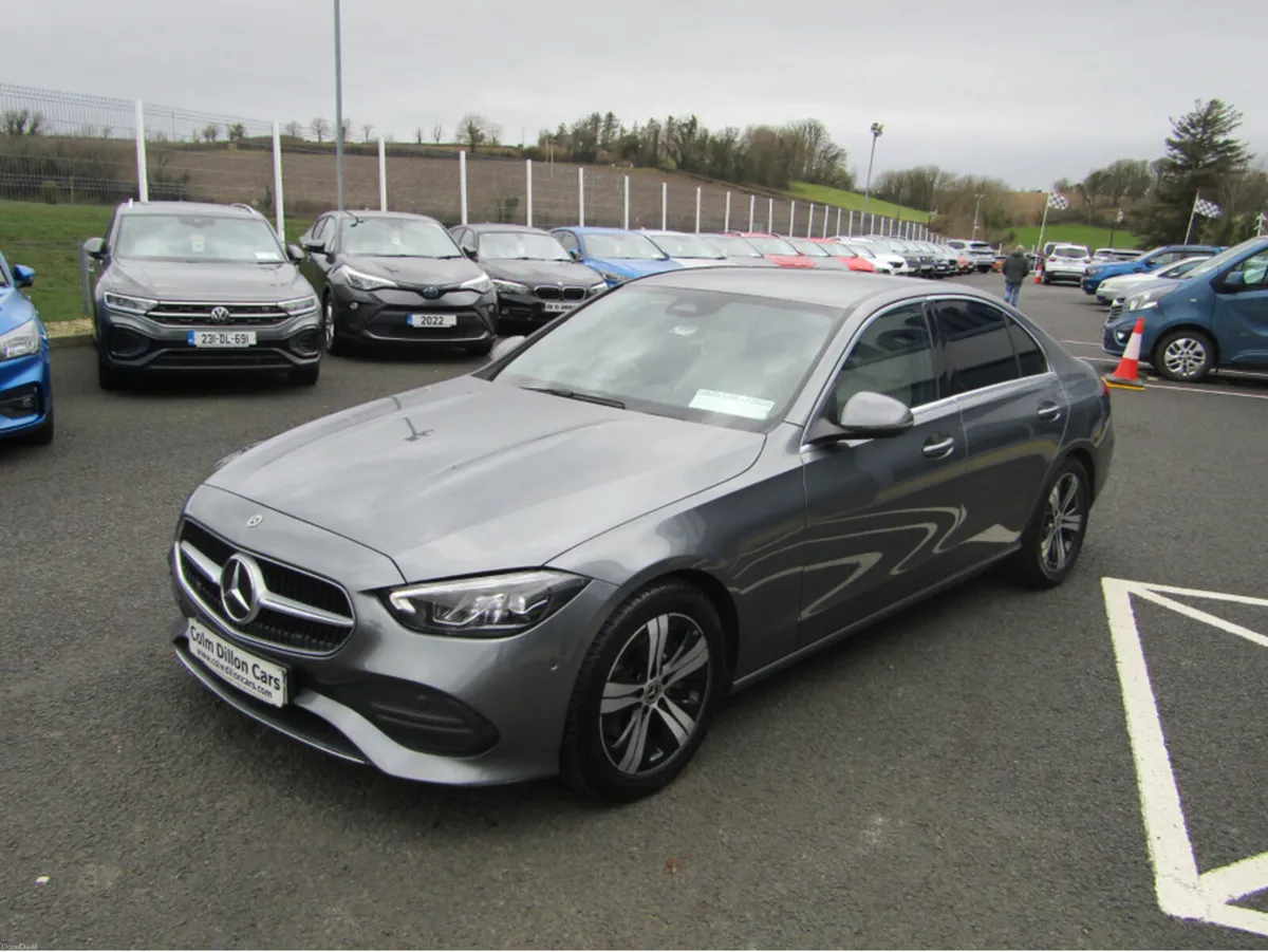 Mercedes-Benz C-Class C 200 D AUTO 4DR - Image 5