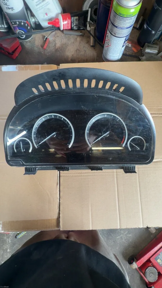 BMW cluster virginisation - Image 3