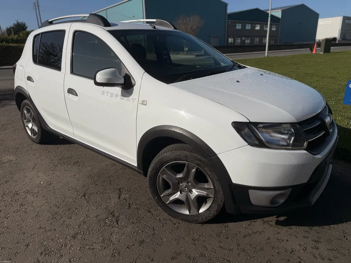 Dacia Sandero Stepway 1.5 diesel 2014 - Image 2