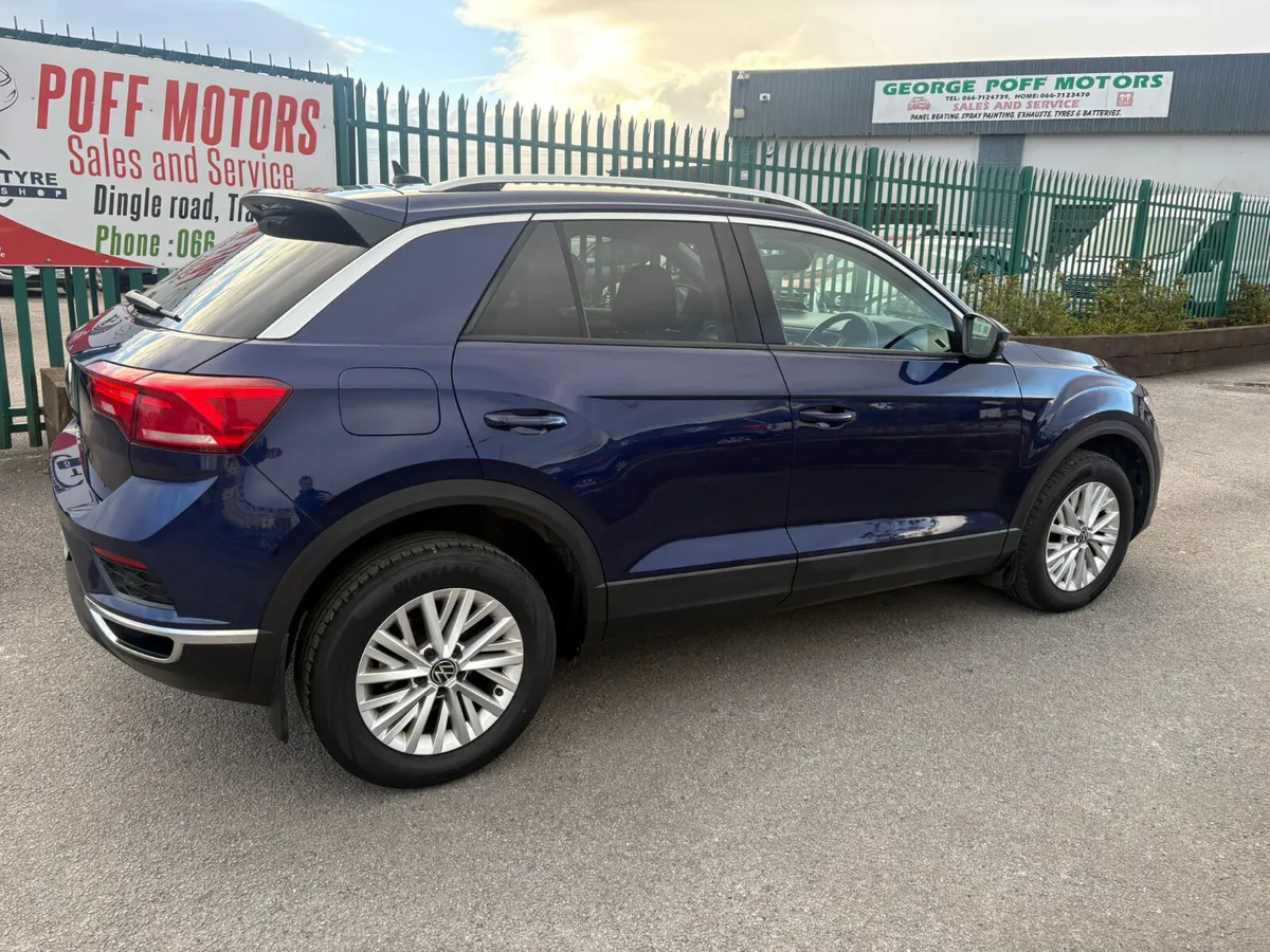 Volkswagen T-Roc 2021 - Image 3