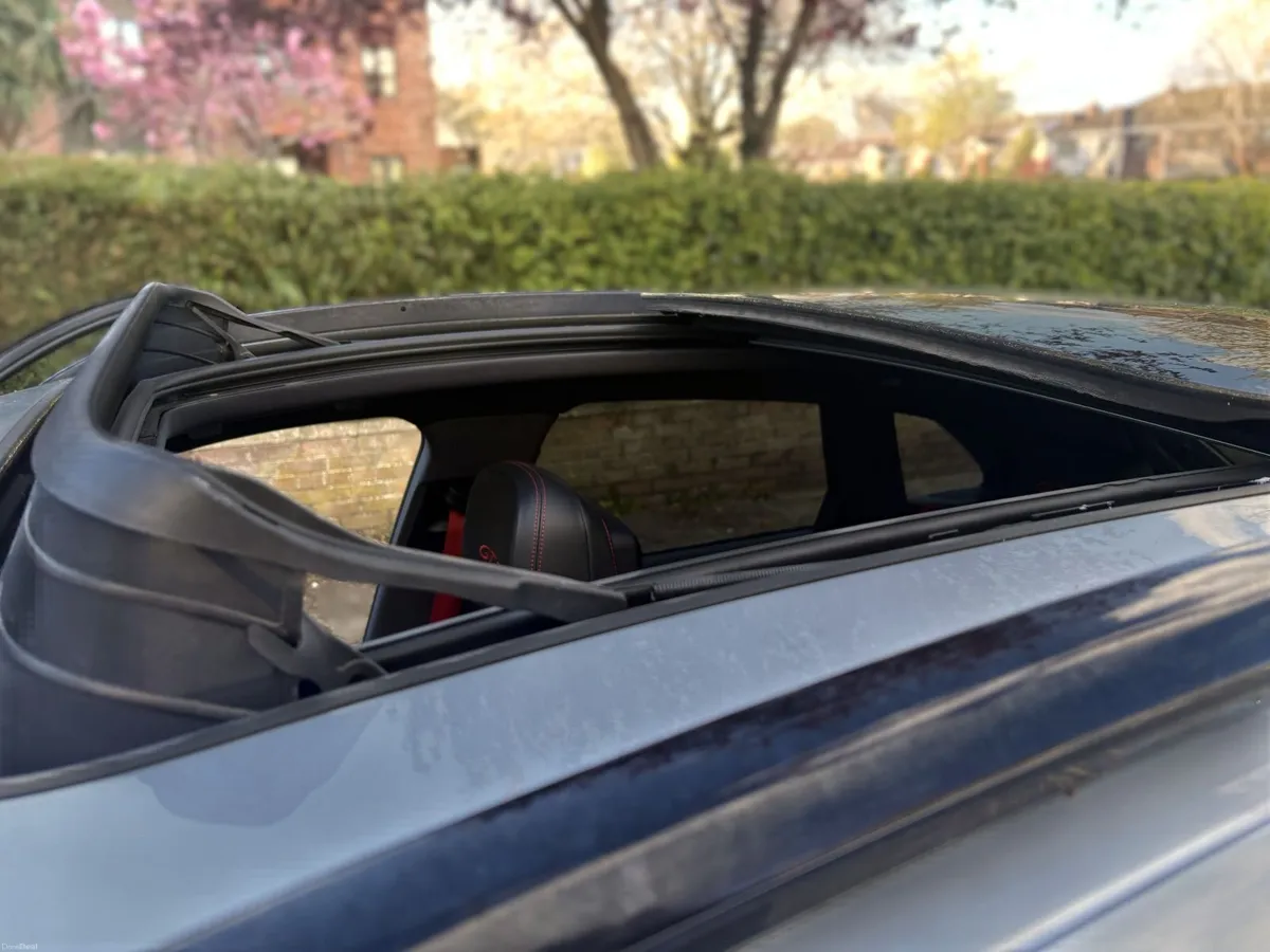 2017 Porsche Macan GTS | Low KM | Full PSH - Image 3