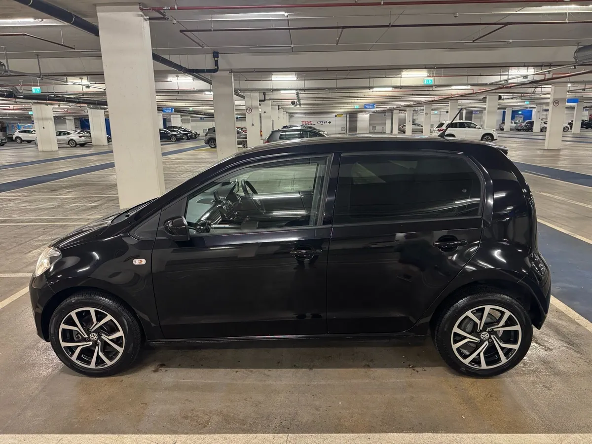 Volkswagen UP! 2015 - New NCT 04/2027 - Image 4