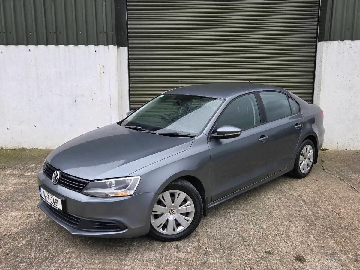 VW JETTA 1.6TDi ☆ €5995 ☆ NEW NCT 06/27 ☆ - Image 4
