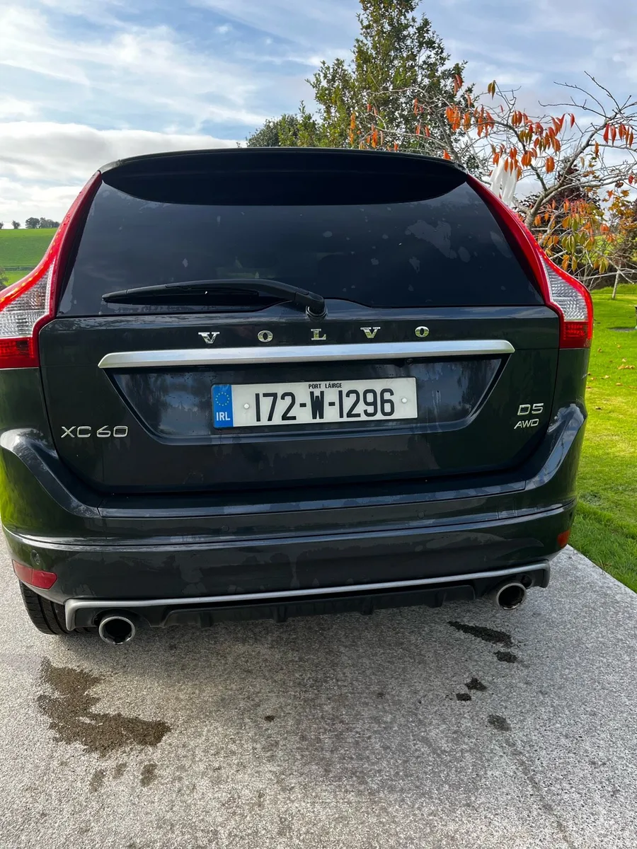 Volvo XC60 2.4D D5 R-Design Luxury Nav AWD - Image 3
