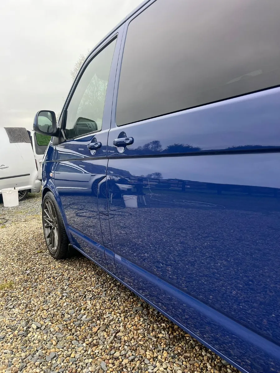 Volkswagen Transporter  2013 - Image 2