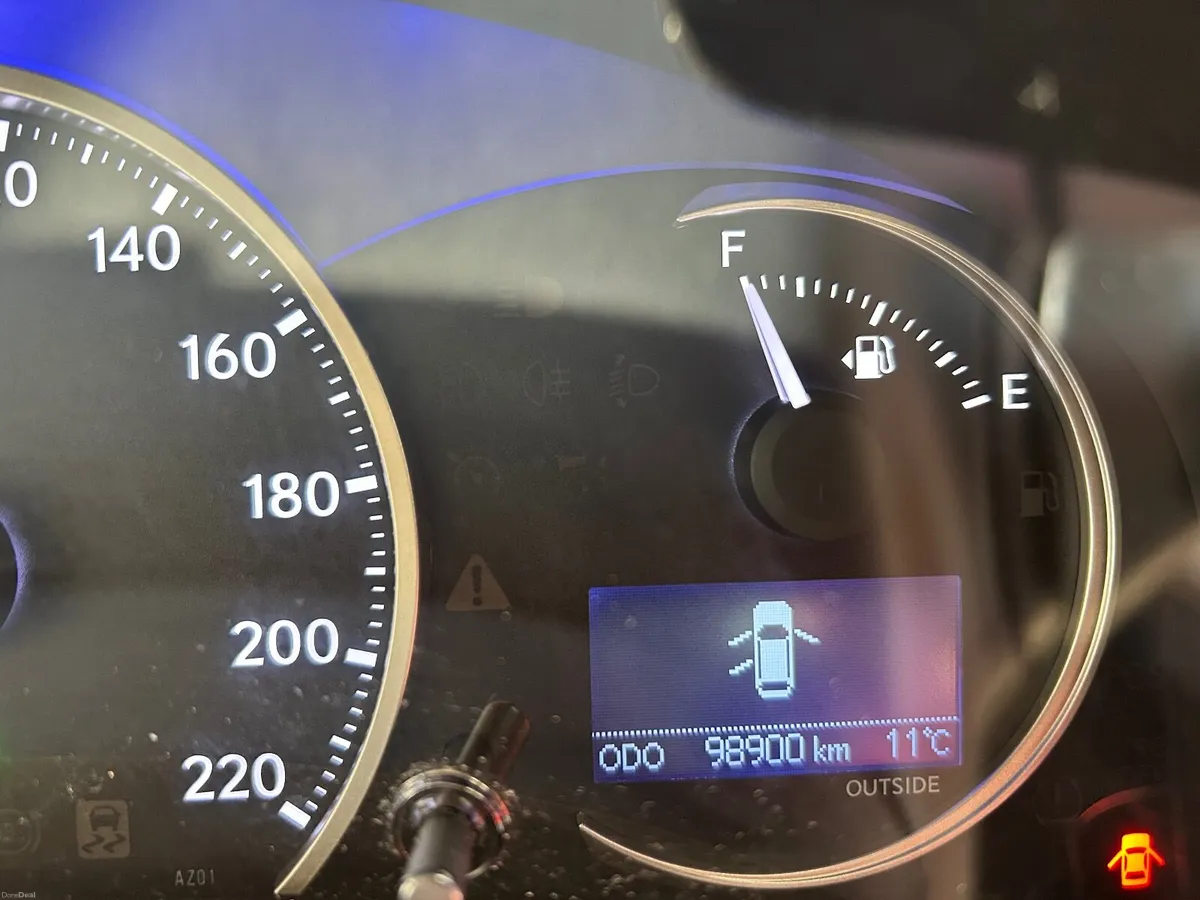 Lexus CT 2015 - Image 4