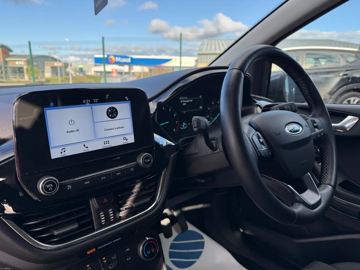 2018 Ford Fiesta 1.1P Zetec 3dr - Image 3