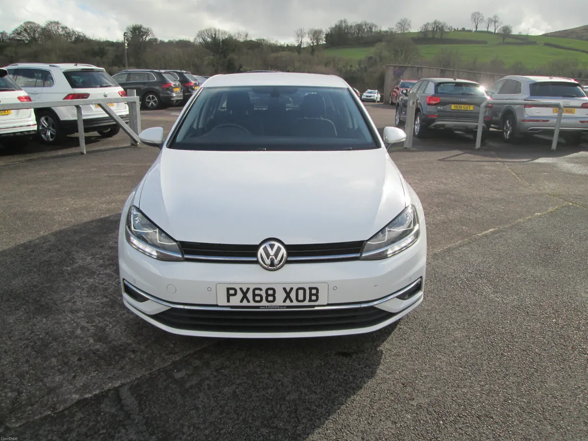 2018  VOLKSWAGEN  GOLF  1.6  TDI  SE  NAV  5DR - Image 3