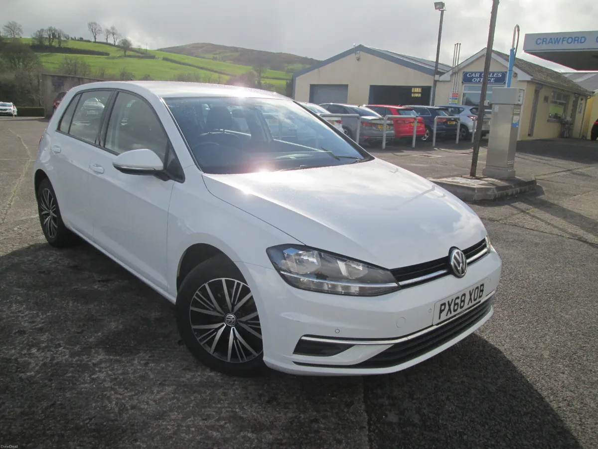 2018  VOLKSWAGEN  GOLF  1.6  TDI  SE  NAV  5DR - Image 1