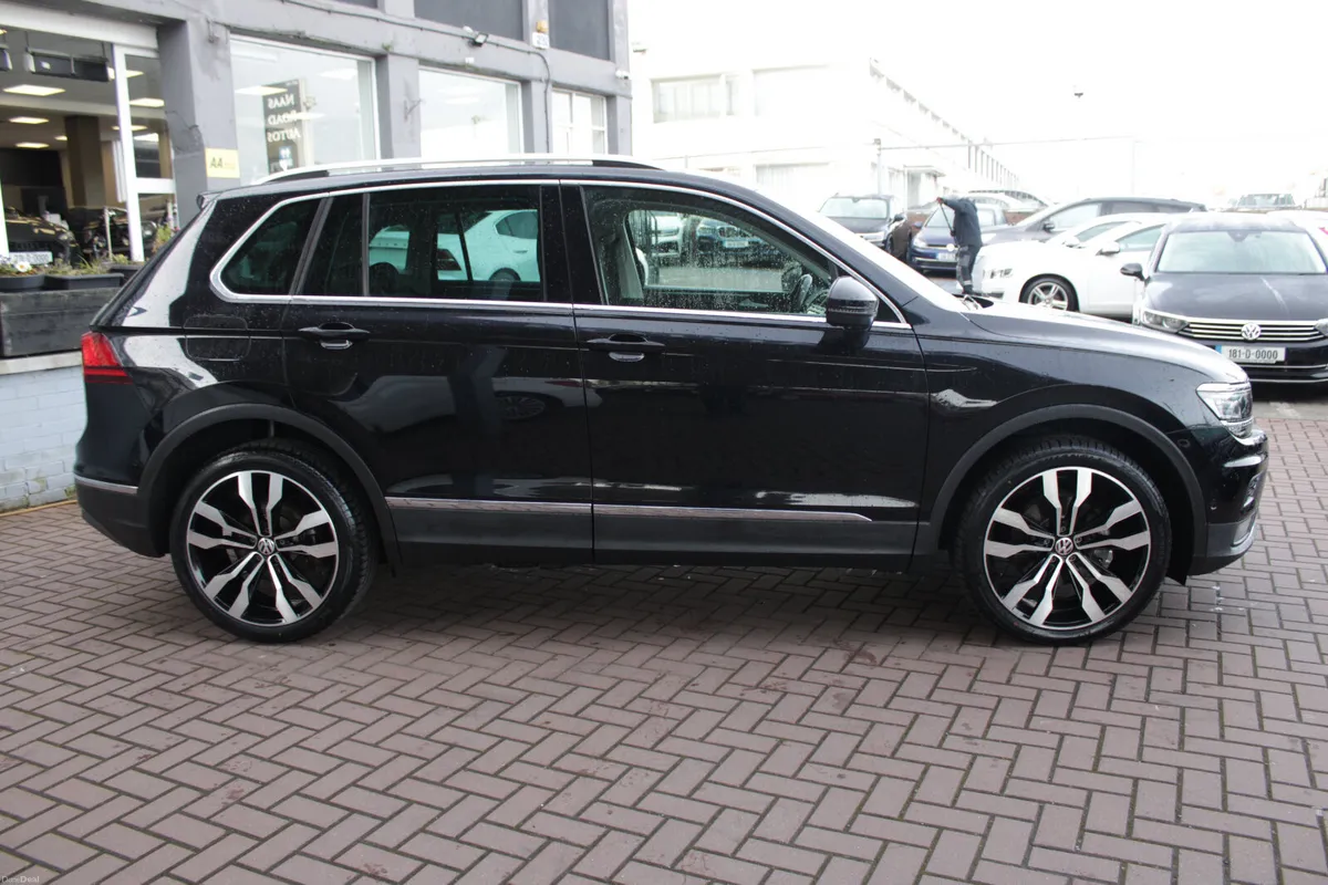 2.0TDI 150BHP ELEGANCE EDITION 5DR ESTATE // 1 OWN - Image 3