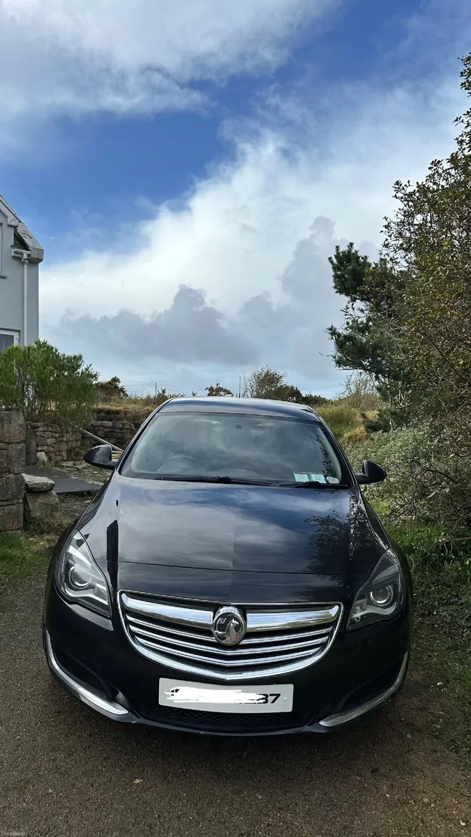 Vauxhall Insignia 2015 - Image 1