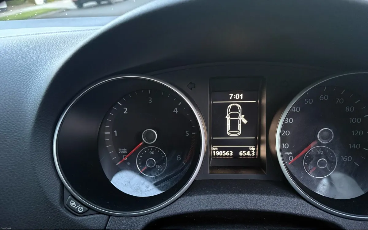 Volkswagen Golf 2012 - Image 4