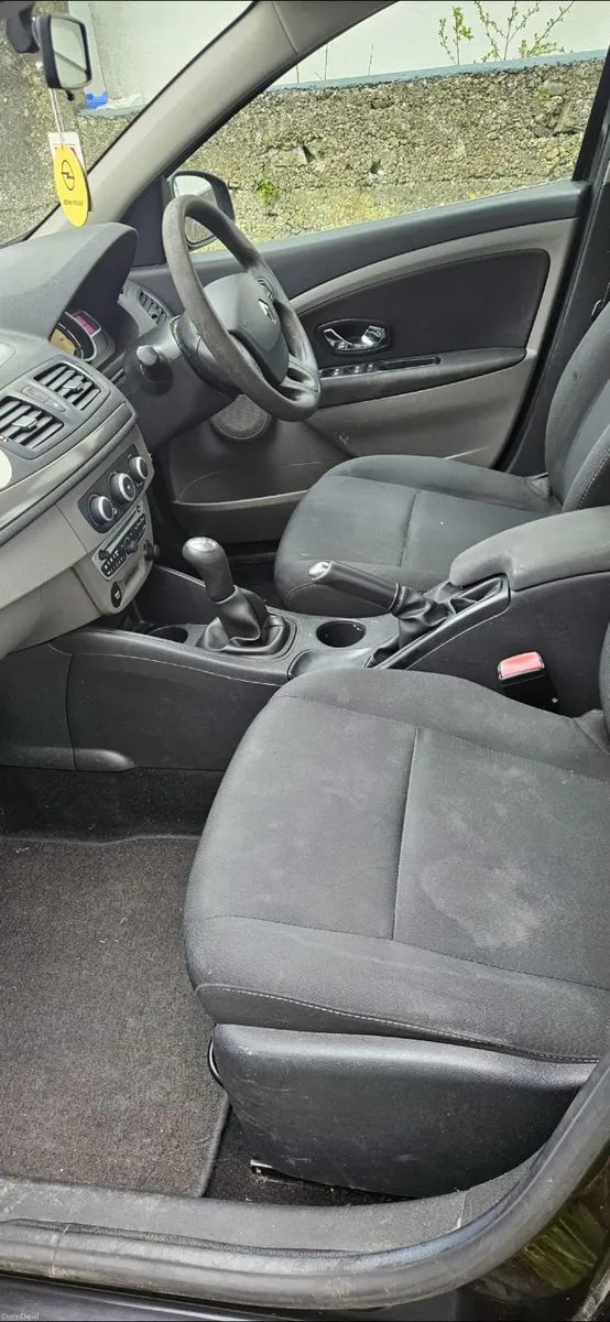 Renault Fluence 2012 - Image 2