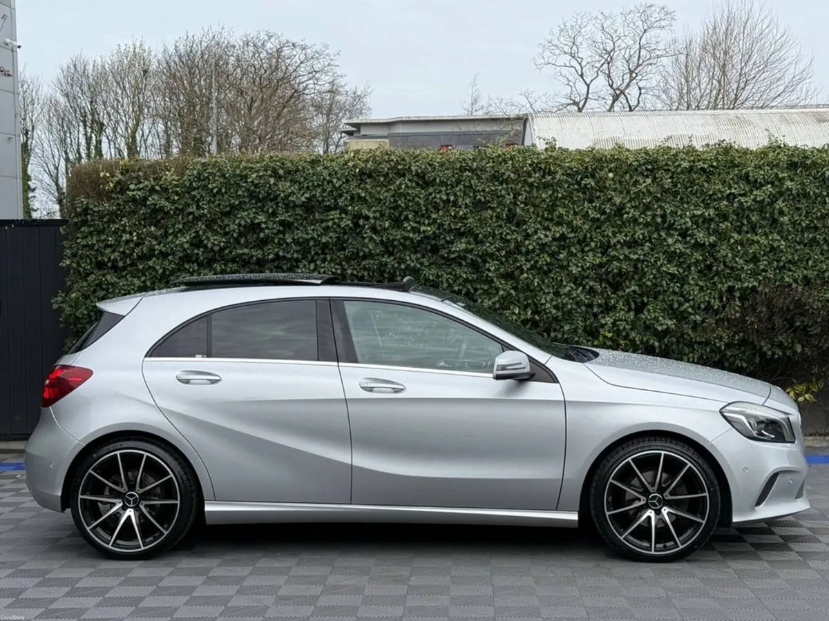 Mercedes-Benz A-Class A180 1.6 AUTO ** HUGE SPEC * - Image 4