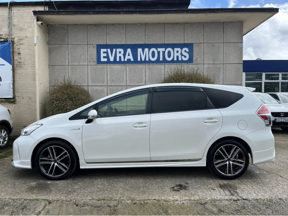 Toyota Prius 7 SEATER MODELLISTA AUTOMATIC HYBRID - Image 6