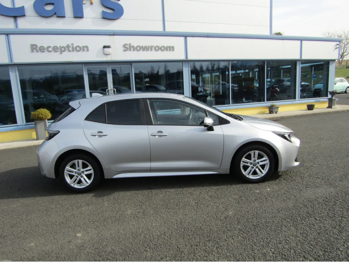 Toyota Corolla ICON HEV CVT - Image 3