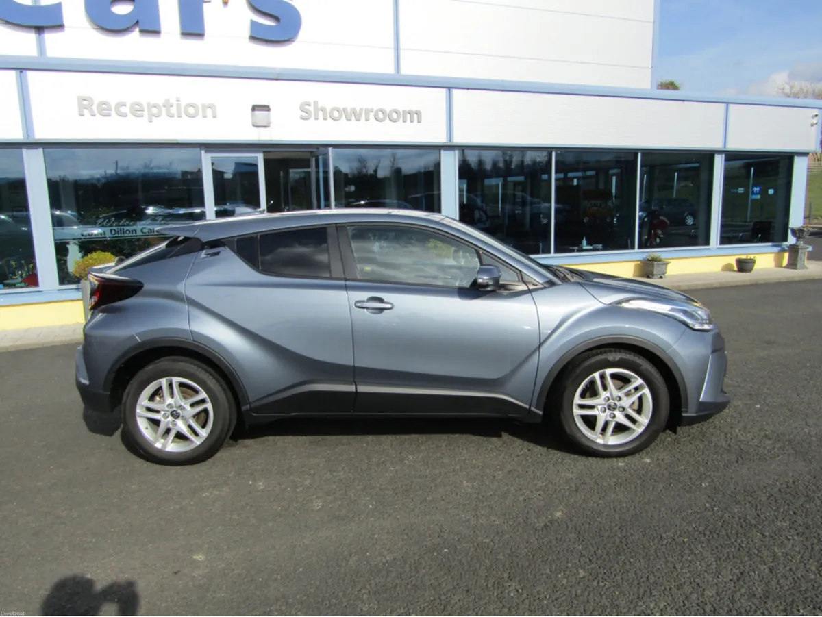 Toyota C-HR ICON HEV CVT - Image 2