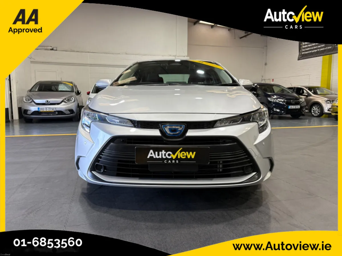 Toyota Corolla Saloon 1.8 Self-Charging Hybrid Aut - Image 2