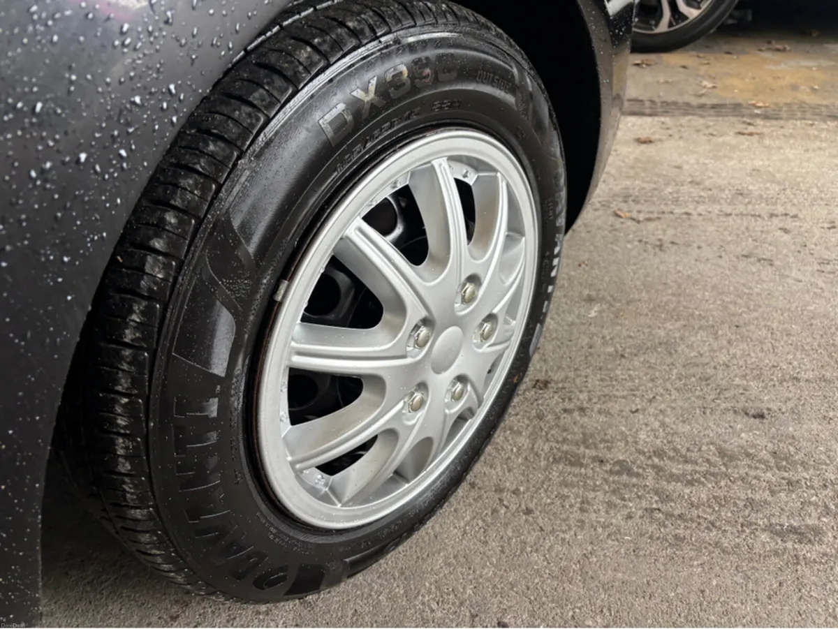 Opel Corsa CORSA-E E 1.4 I 90PS 5DR AUTO - Image 2