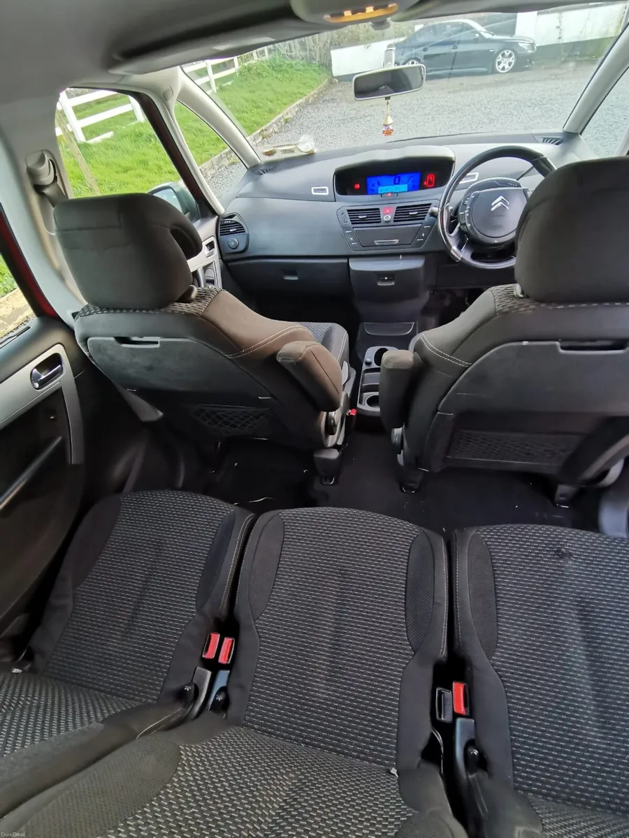 Citroen c4 Grand Picasso 7-seater Automatic - Image 6
