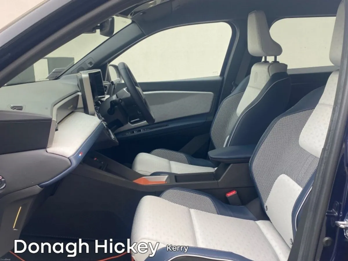 Renault 5 Roland Garros 52kWh 150hp - Image 4