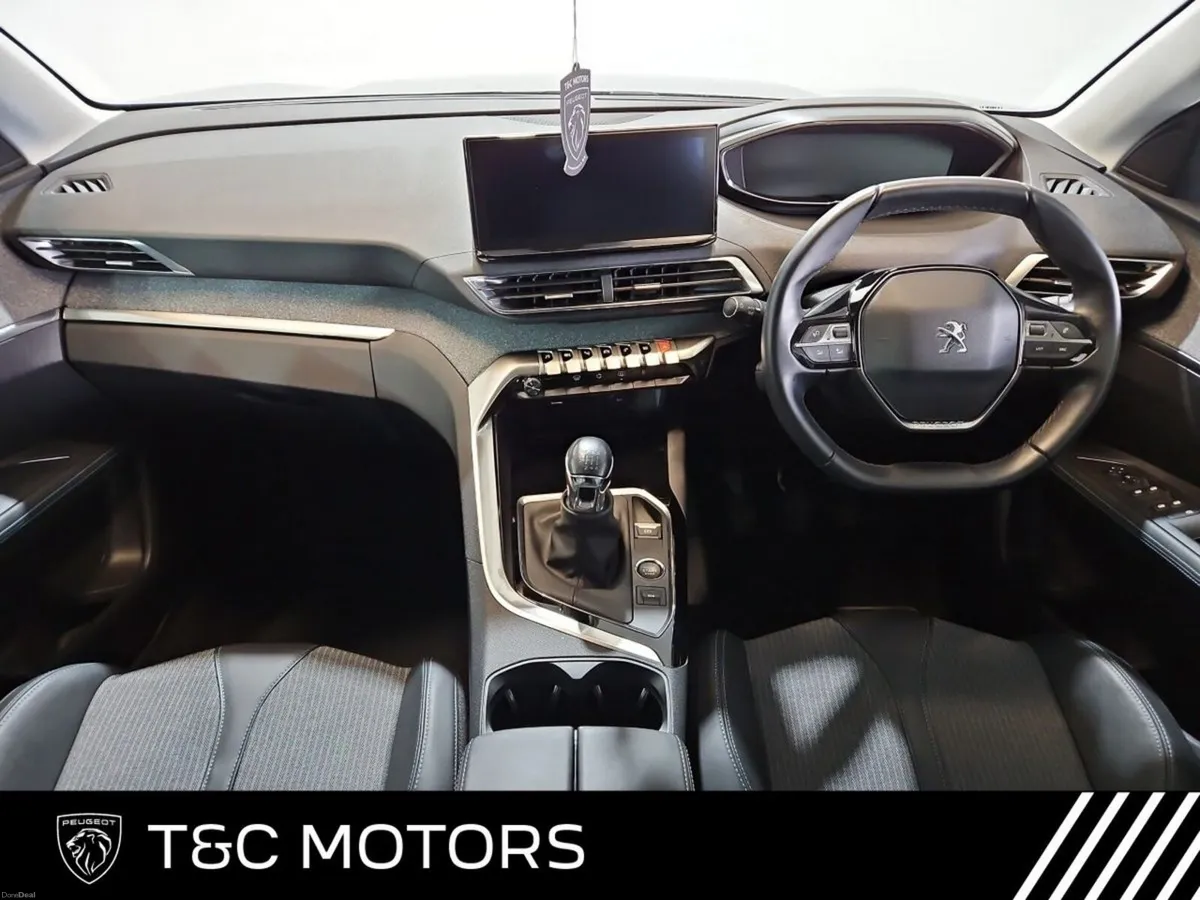 Peugeot 3008 Allure 1.5 Diesel, Front and Rear Par - Image 2