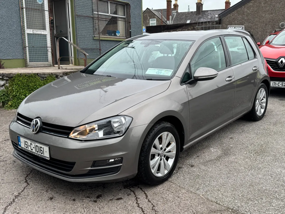 Volkswagen Golf very low mileage Automatic - Image 2