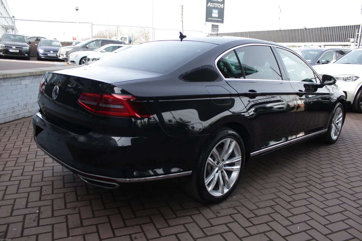 2016 VOLKSWAGEN PASSAT GTE 1.4TSI 5DR SALOON AUTO - Image 4