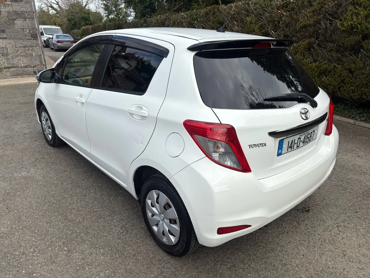 2014 Toyota Vitz AUTO NCT 11/26 - Image 4