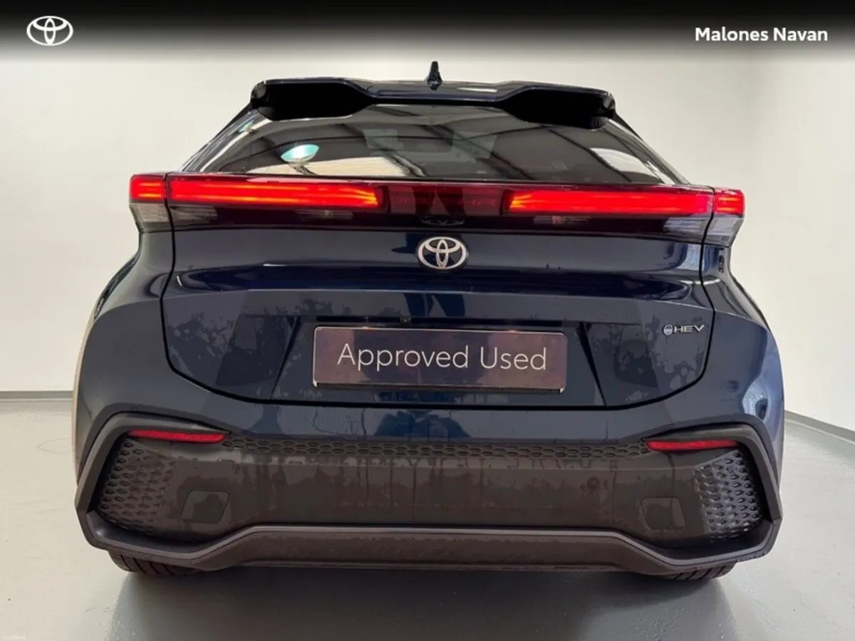 Toyota C-HR Hybrid Sport - Image 4