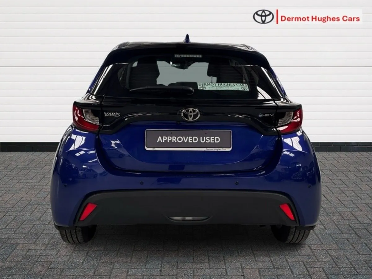 Toyota Yaris HYBRID 115 LUNA  AUTO - Image 4