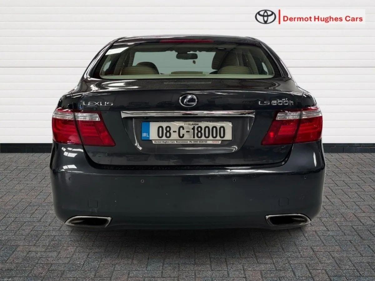 Lexus LS LS 600H 5.0 4DR SALOON - Image 4