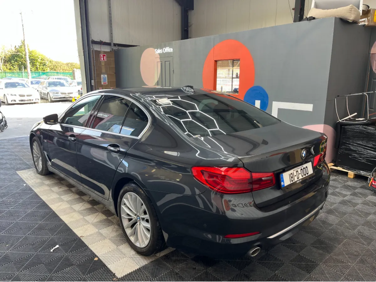 BMW 5-Series 2018 BMW 523D LUXURY 2.0 AUTOMATIC / - Image 4