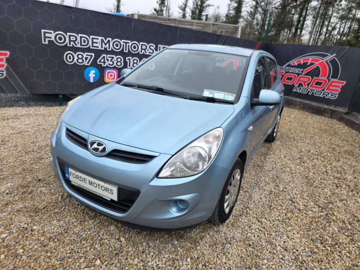 Hyundai i20 2010 - Image 2
