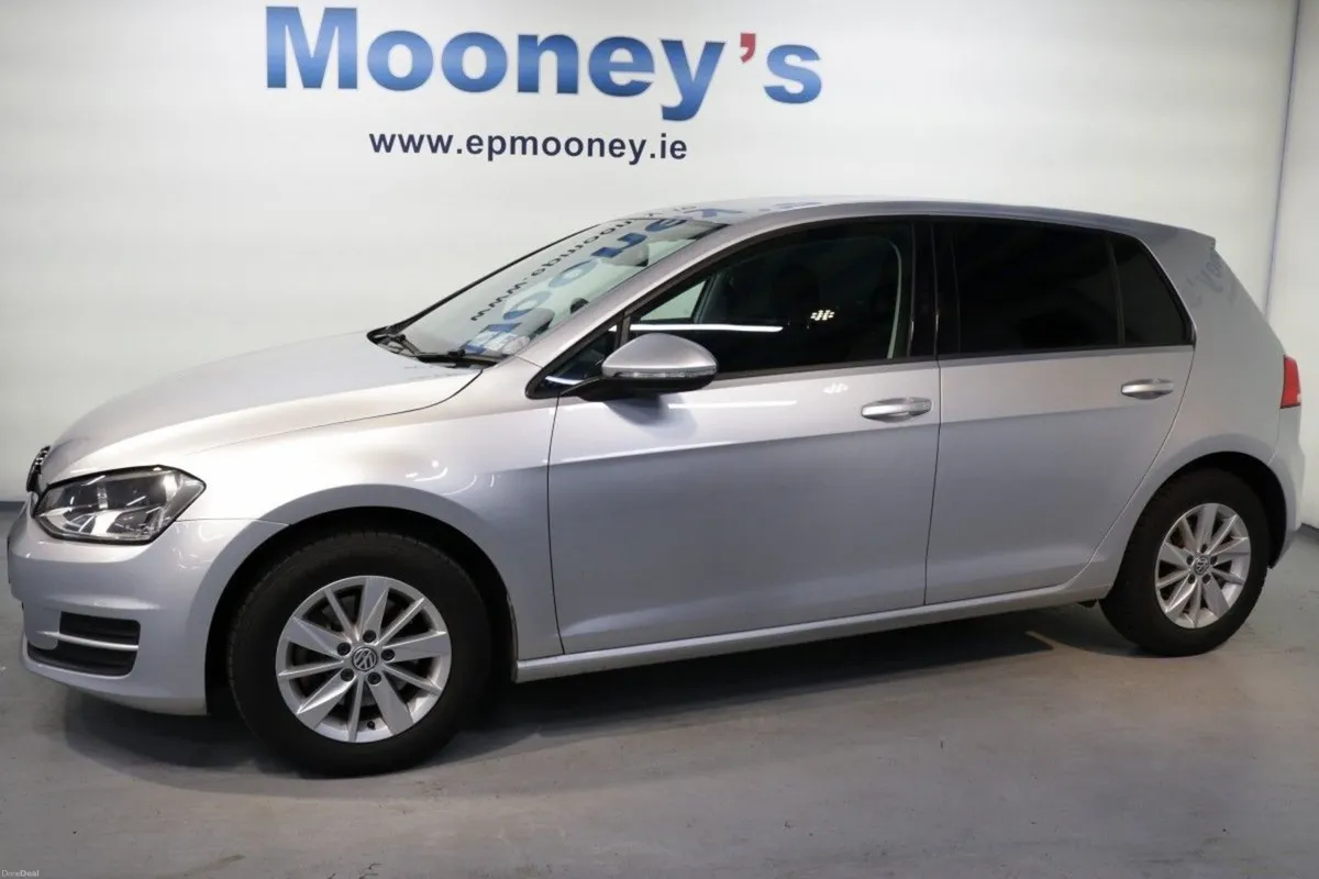 Volkswagen Golf 1.2 TSI 3DR 85HP Trendline - Image 3
