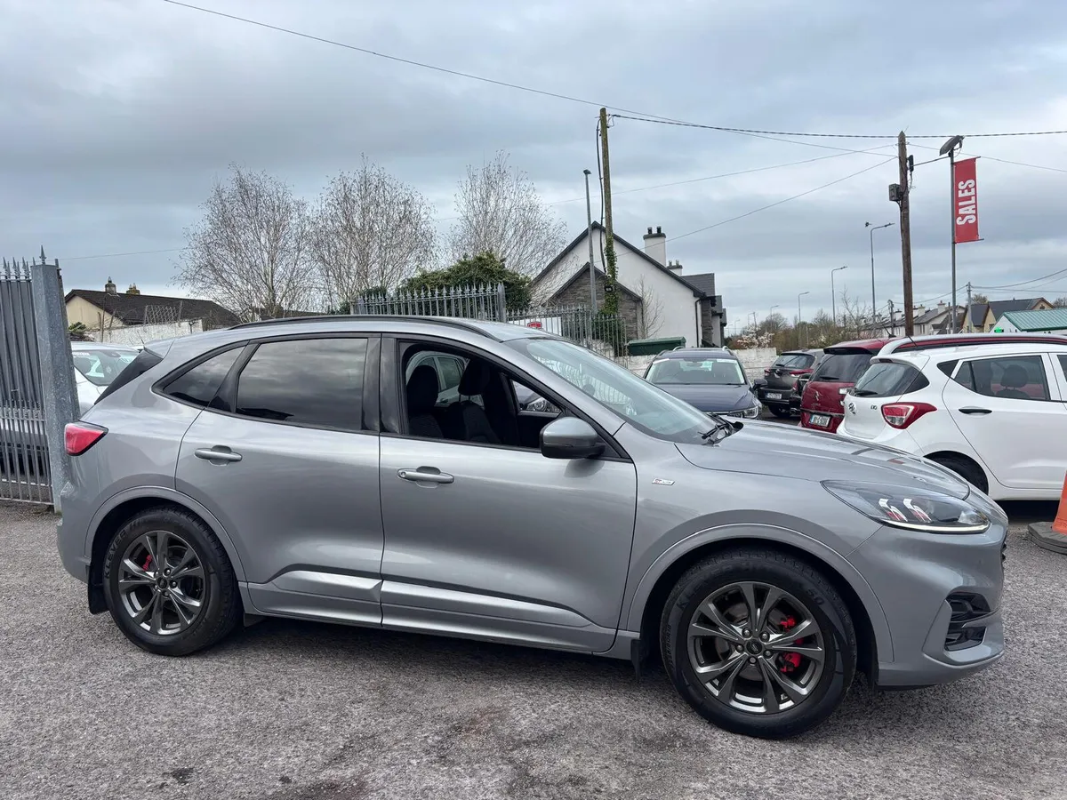 Ford Kuga 2022  ST  LINE  STUNNING  SUV - Image 2