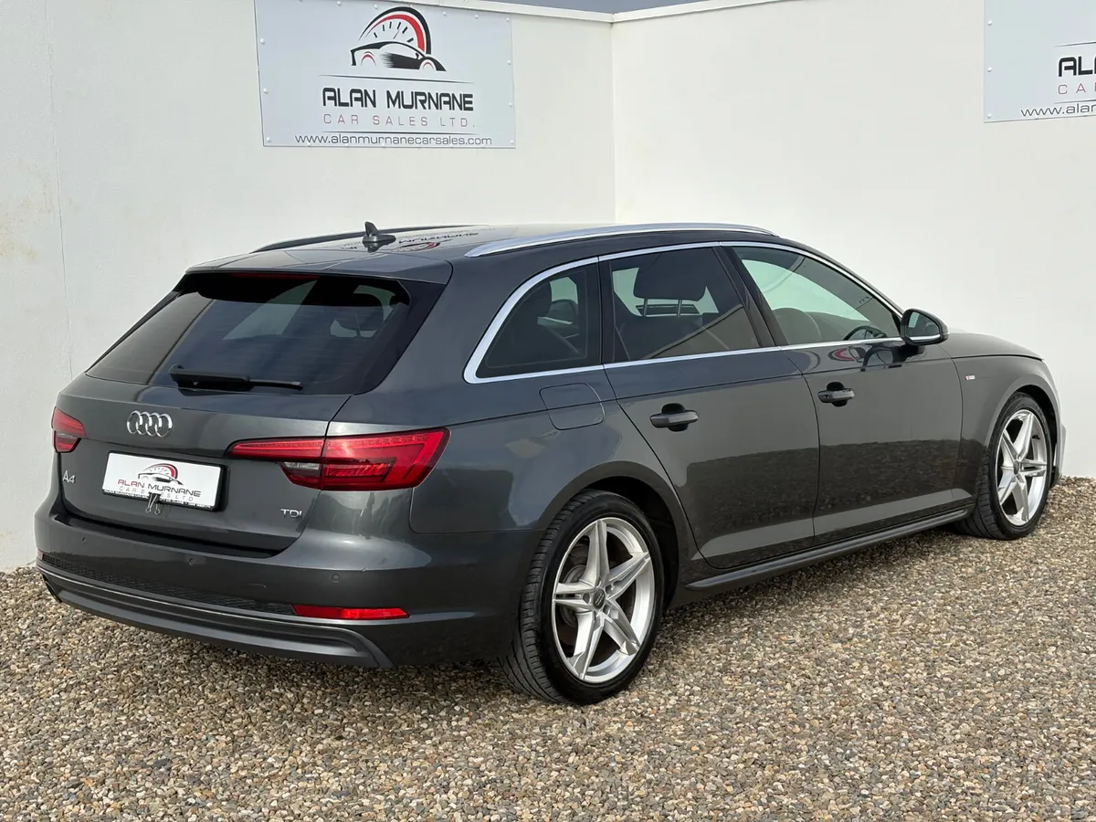 AUDI A4 S-LINE AVANT 2016 *MINT* - Image 3