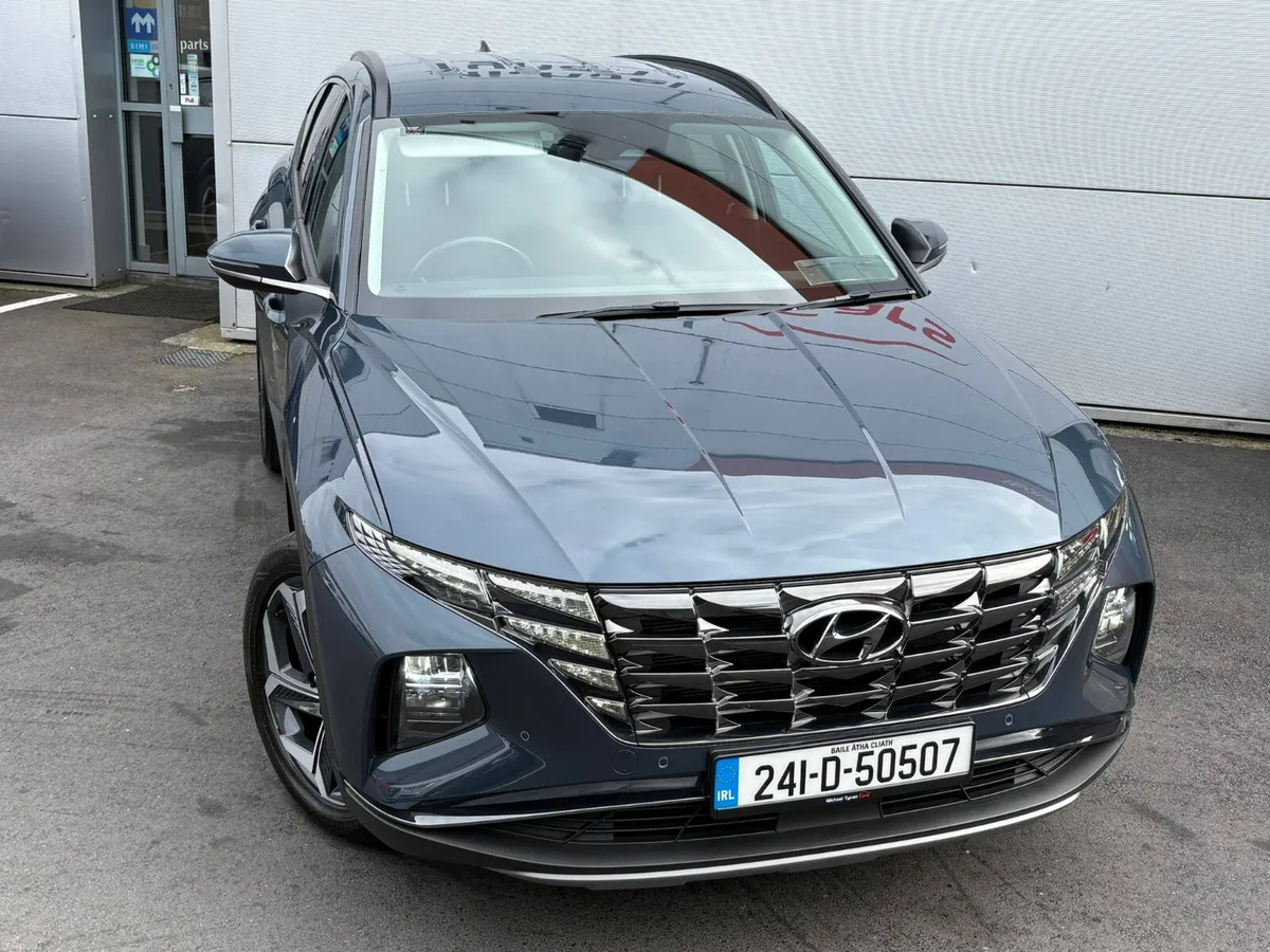 2024 Hyundai Tucson PHEV Premium, 19” Alloys - Image 3