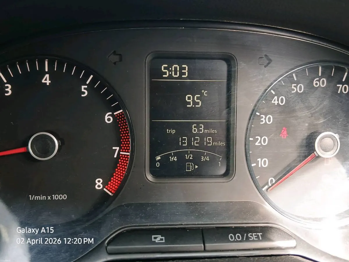 2012 volkswagen polo - Image 3