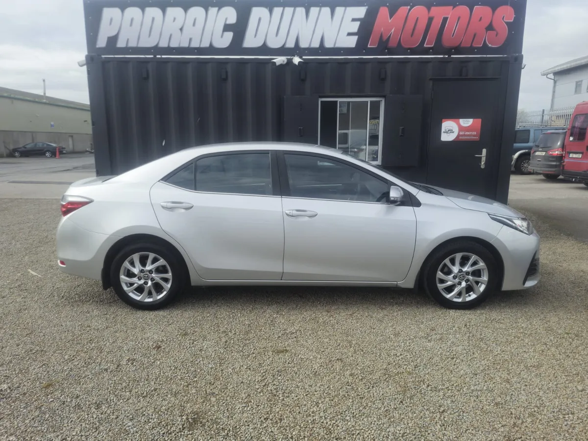 Toyota Corolla Luna1.4 D4D **LOW MILEAGE** - Image 4